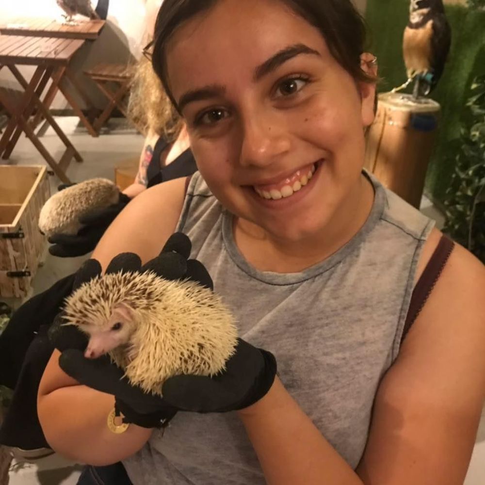 Meet your Posher, Lia